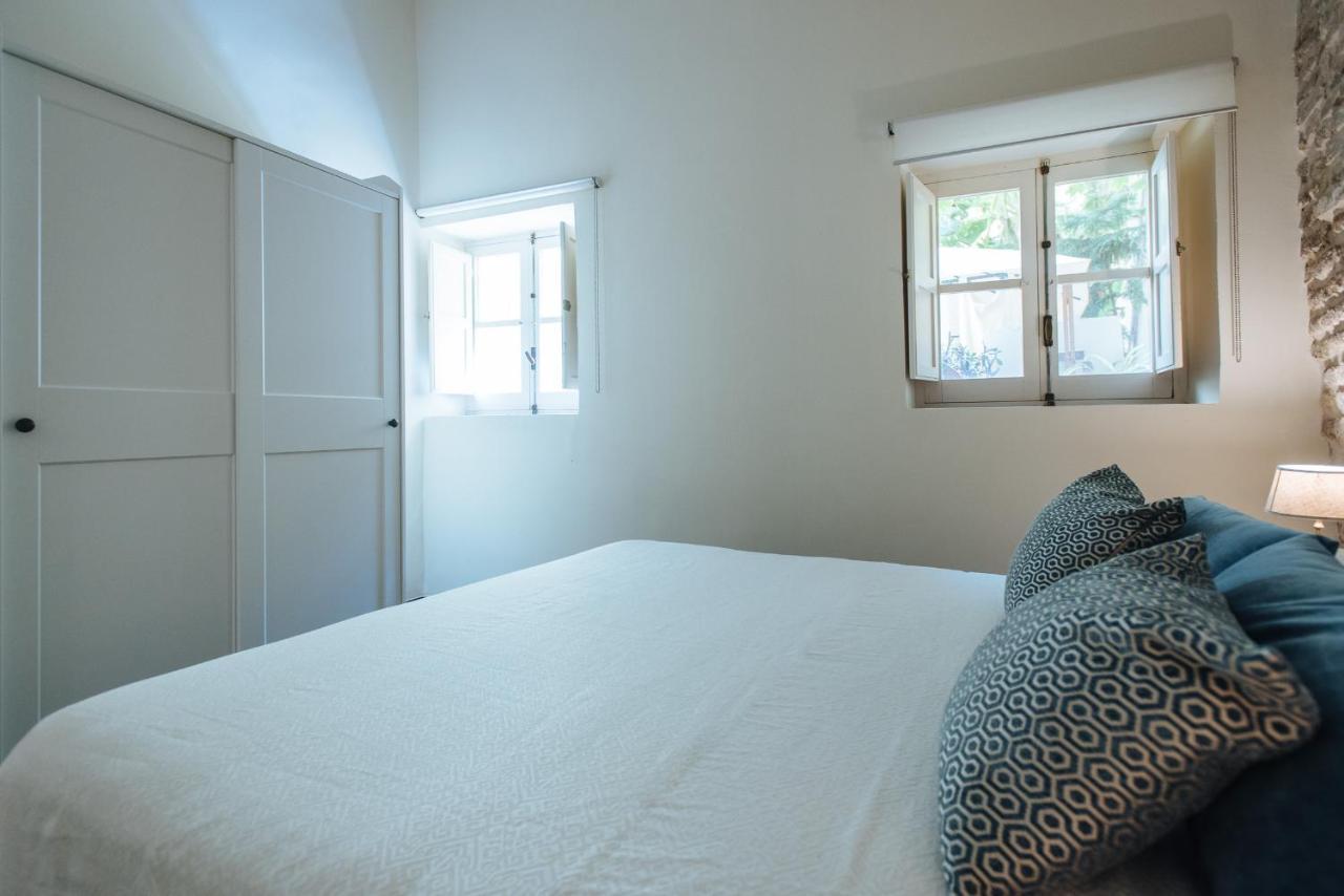 Cozy Apartment In House-Palace With Private Patio Siviglia Esterno foto